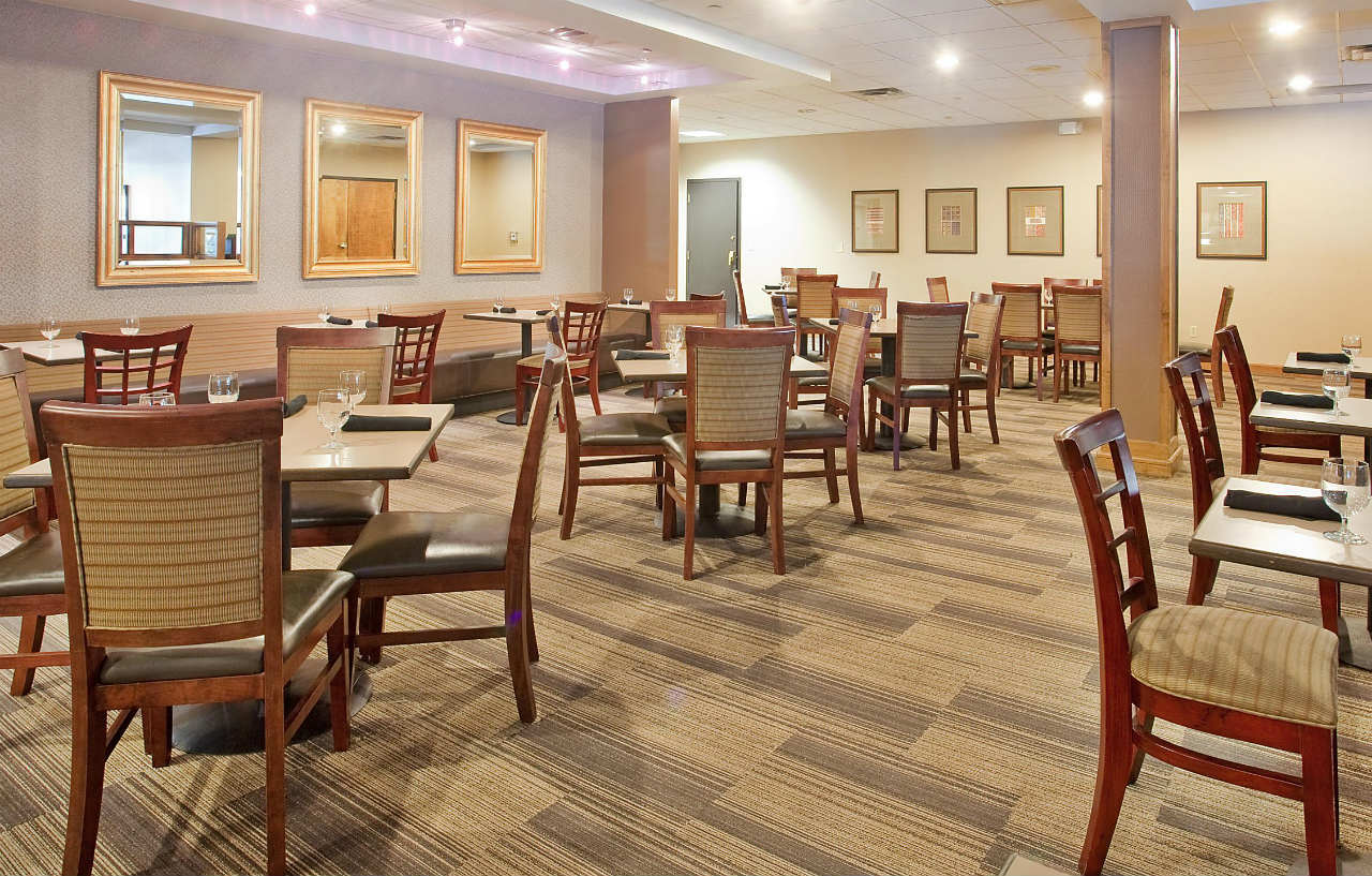 Holiday Inn Country Club Plaza Kansas City Exterior photo